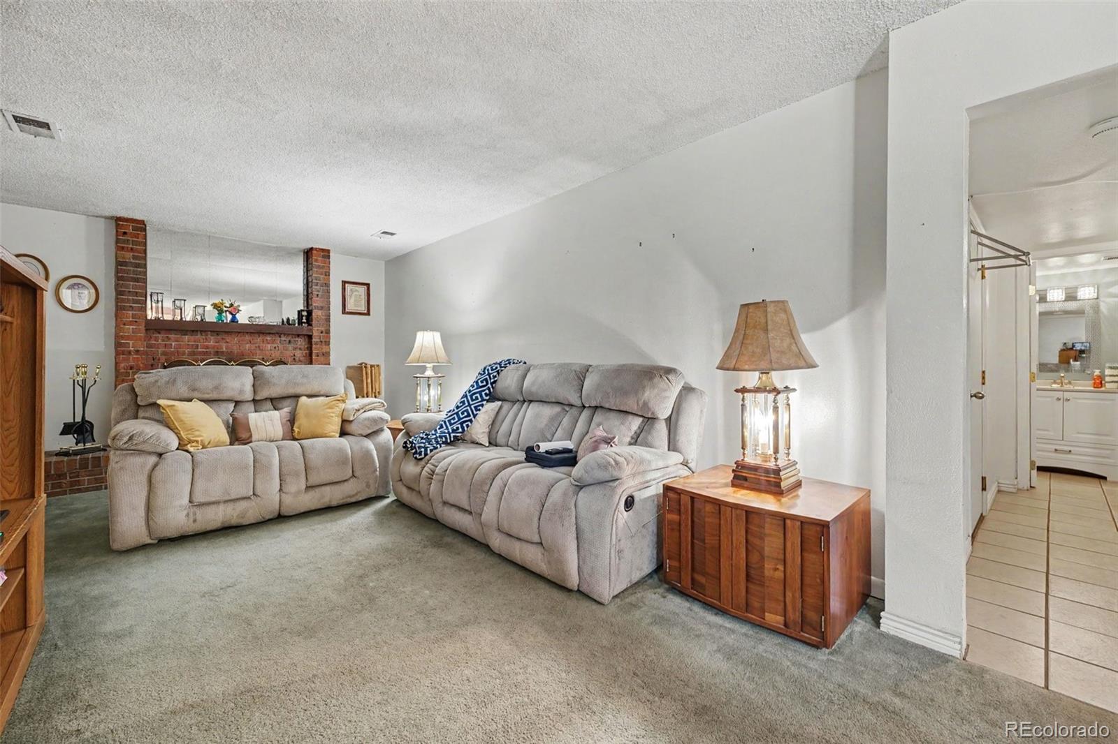MLS Image #14 for 11562  garfield way,denver, Colorado