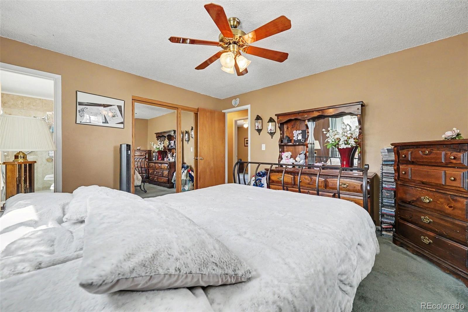 MLS Image #19 for 11562  garfield way,denver, Colorado