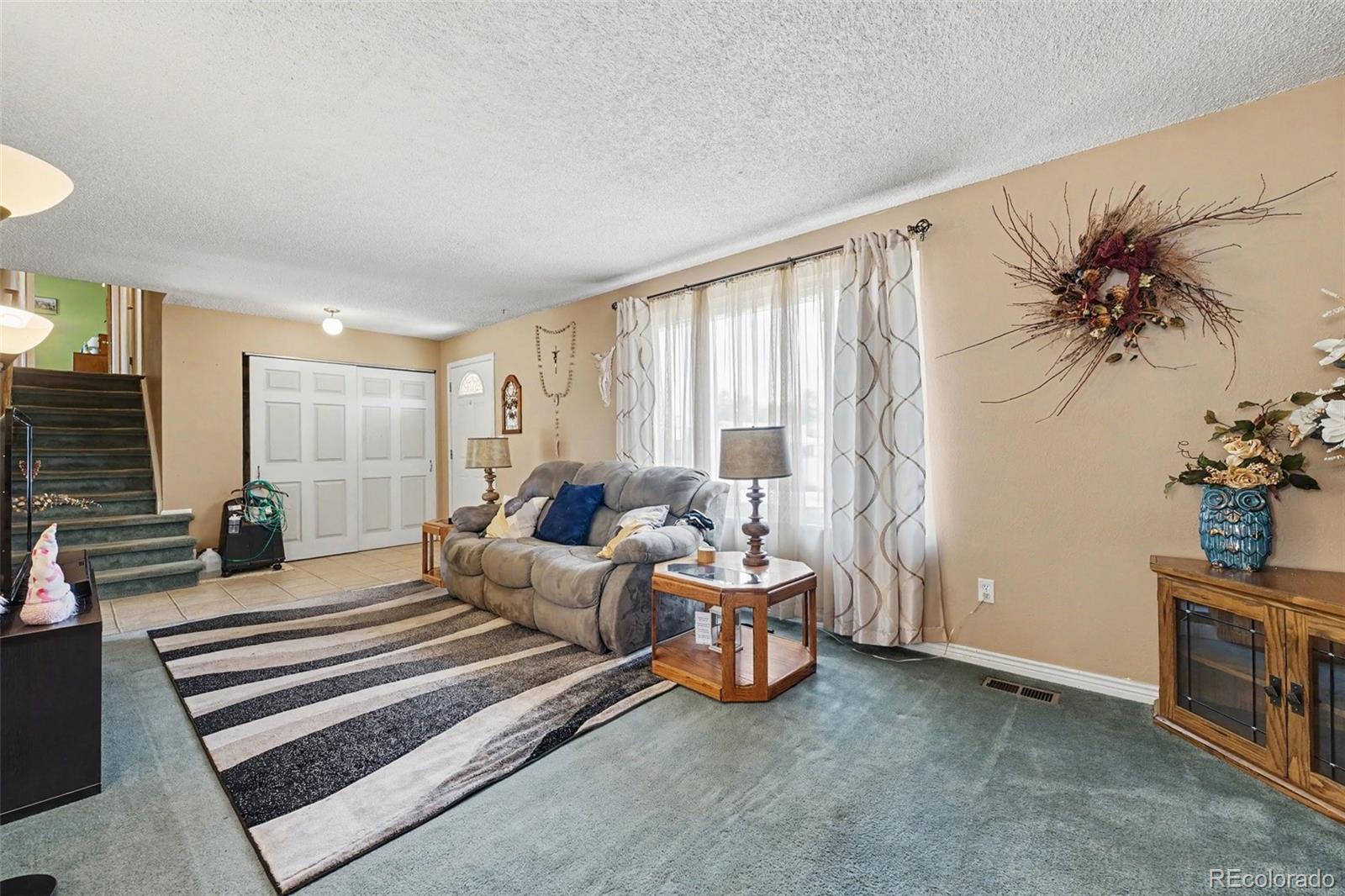 MLS Image #2 for 11562  garfield way,denver, Colorado