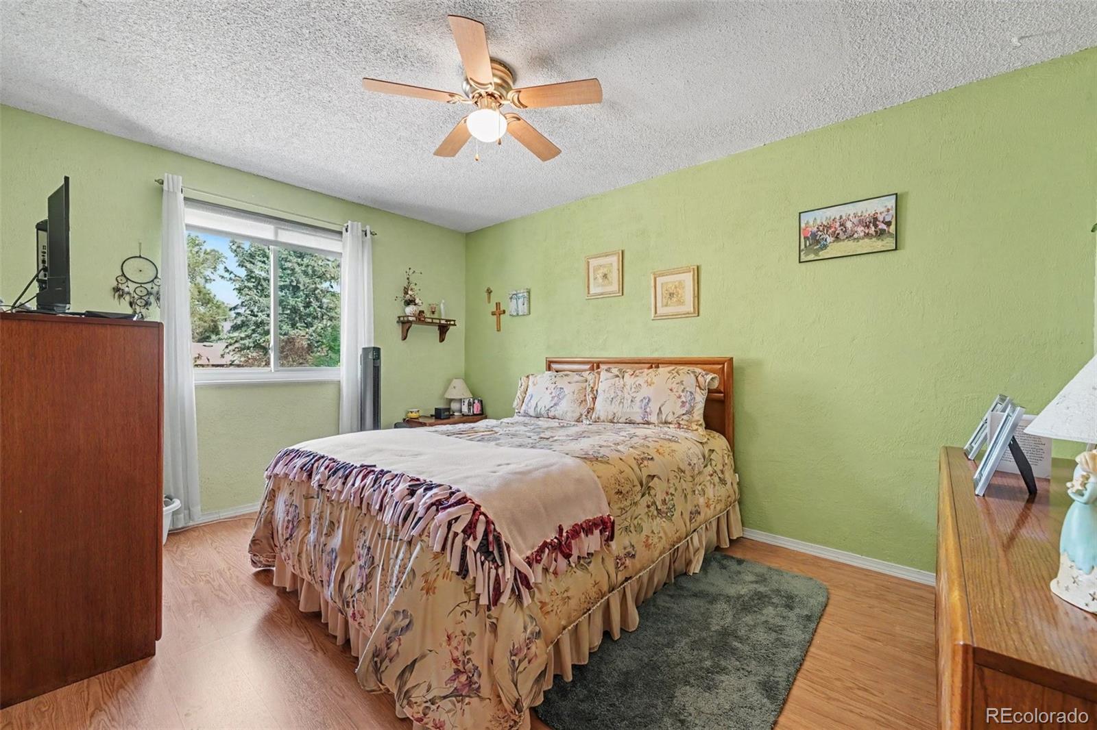 MLS Image #21 for 11562  garfield way,denver, Colorado