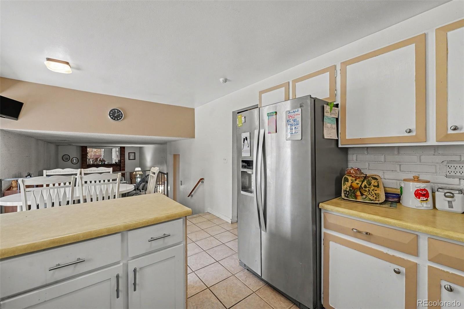 MLS Image #9 for 11562  garfield way,denver, Colorado