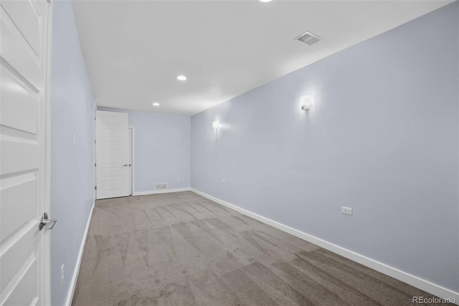 MLS Image #24 for 1867 s high street,denver, Colorado