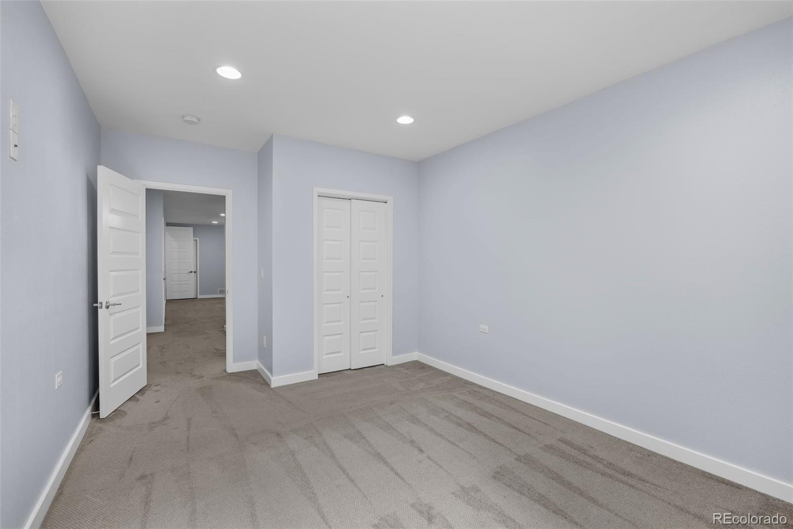 MLS Image #26 for 1867 s high street,denver, Colorado
