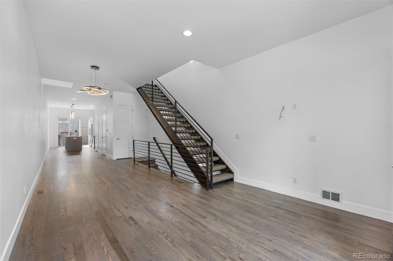 MLS Image #4 for 1867 s high street,denver, Colorado