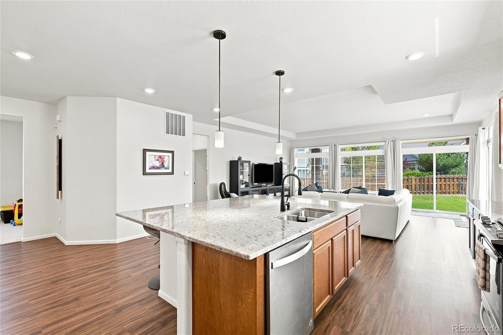 MLS Image #9 for 58 s oak hill court,aurora, Colorado