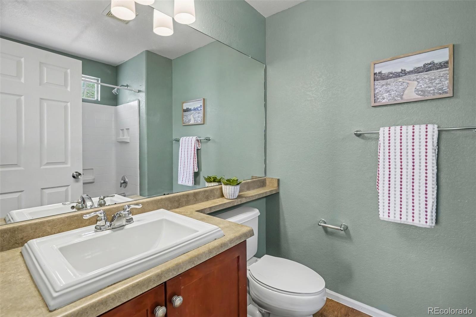 MLS Image #13 for 19594  robins drive,denver, Colorado
