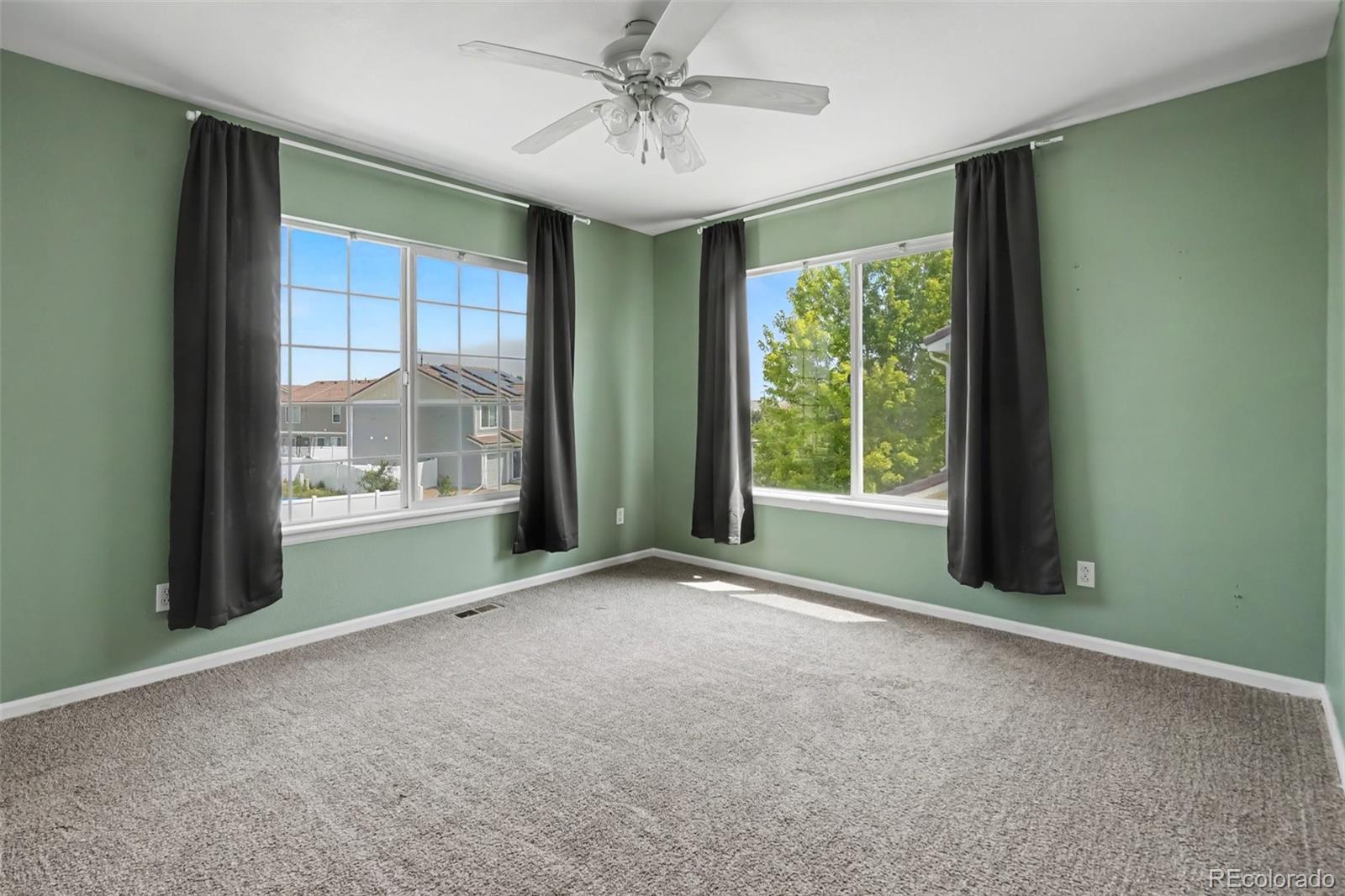MLS Image #14 for 19594  robins drive,denver, Colorado