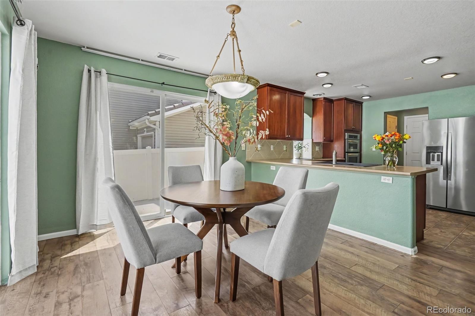 MLS Image #4 for 19594  robins drive,denver, Colorado