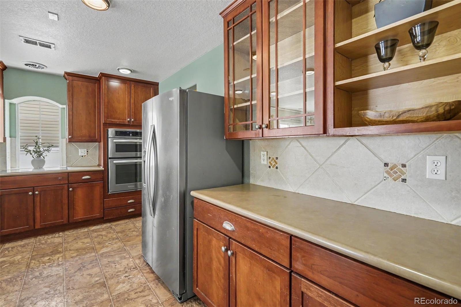 MLS Image #8 for 19594  robins drive,denver, Colorado
