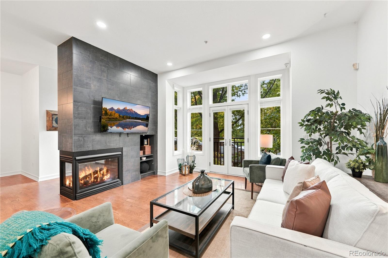 MLS Image #5 for 2932 e 17th avenue,denver, Colorado