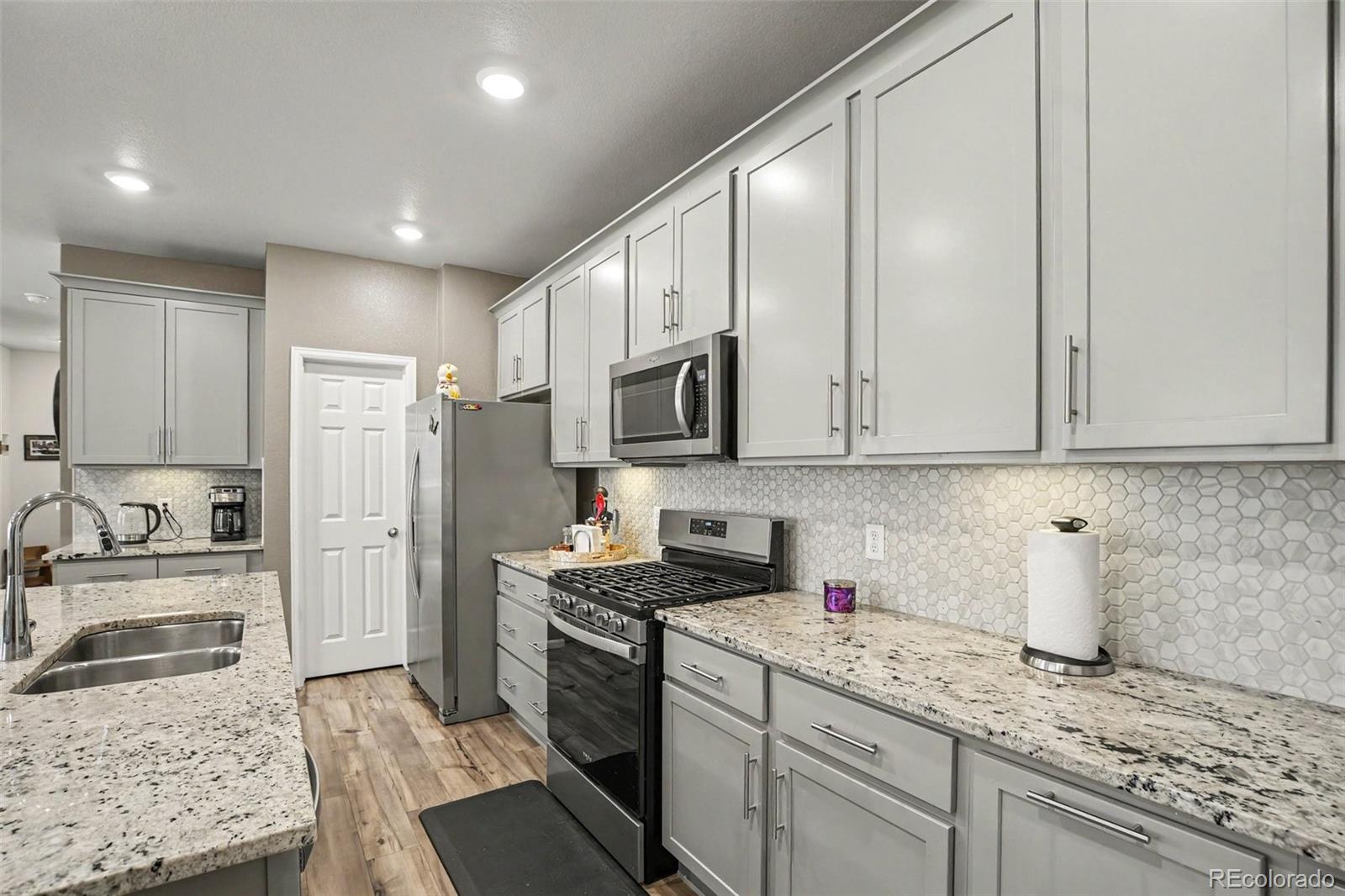 MLS Image #5 for 783 n shawnee street,aurora, Colorado