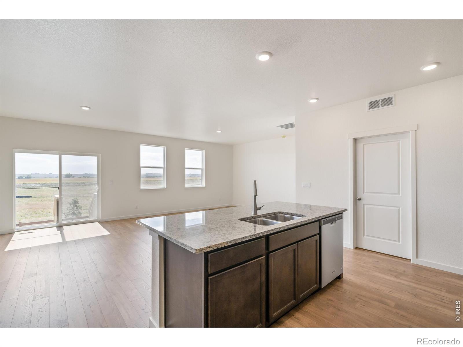 MLS Image #12 for 7338  27th street,greeley, Colorado