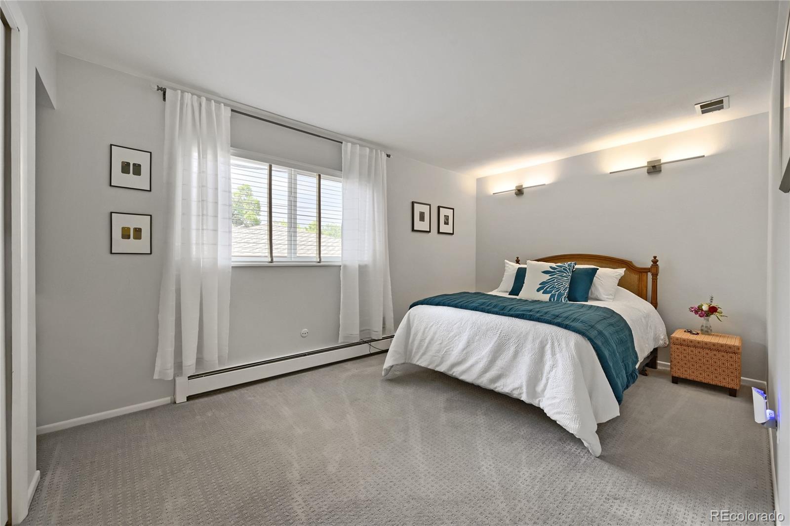 MLS Image #17 for 2215  lee street,denver, Colorado