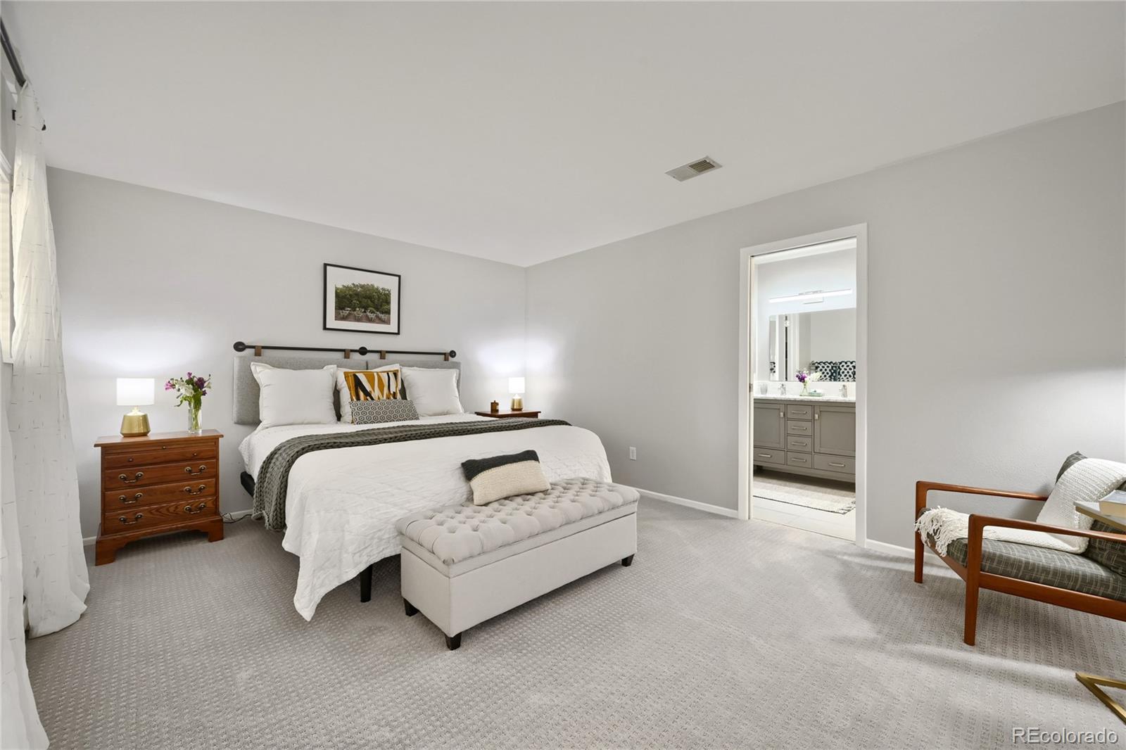 MLS Image #18 for 2215  lee street,denver, Colorado