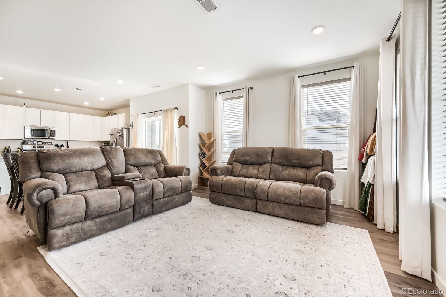 MLS Image #3 for 665  cottonwood avenue,bennett, Colorado