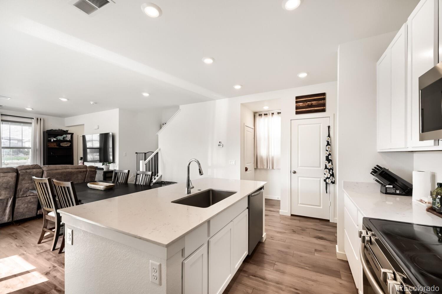MLS Image #8 for 665  cottonwood avenue,bennett, Colorado