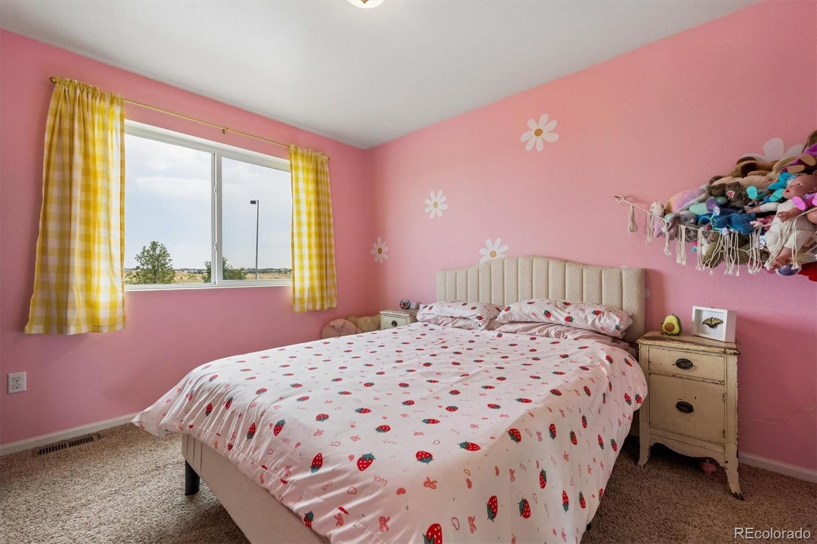MLS Image #13 for 21061  randolph place,denver, Colorado