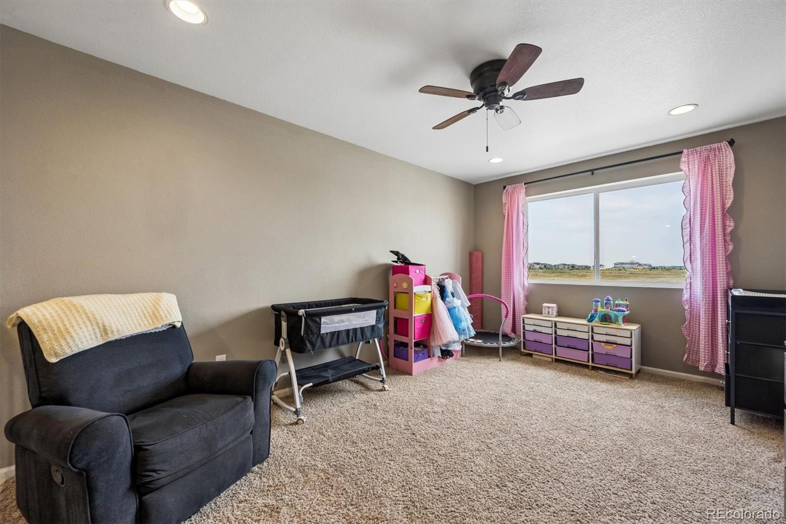 MLS Image #16 for 21061  randolph place,denver, Colorado