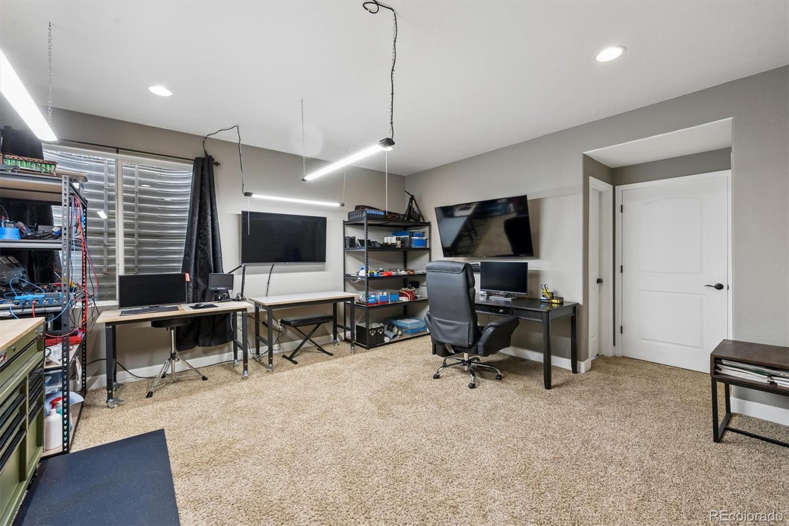 MLS Image #19 for 21061  randolph place,denver, Colorado