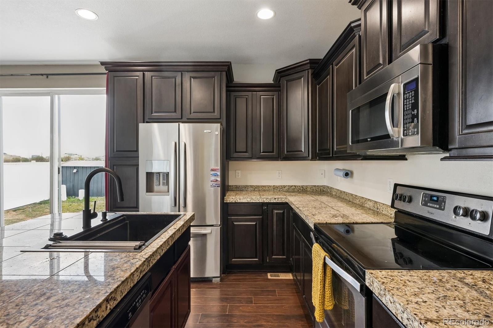 MLS Image #6 for 21061  randolph place,denver, Colorado