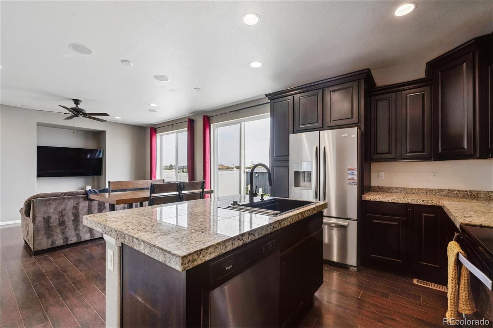 MLS Image #7 for 21061  randolph place,denver, Colorado