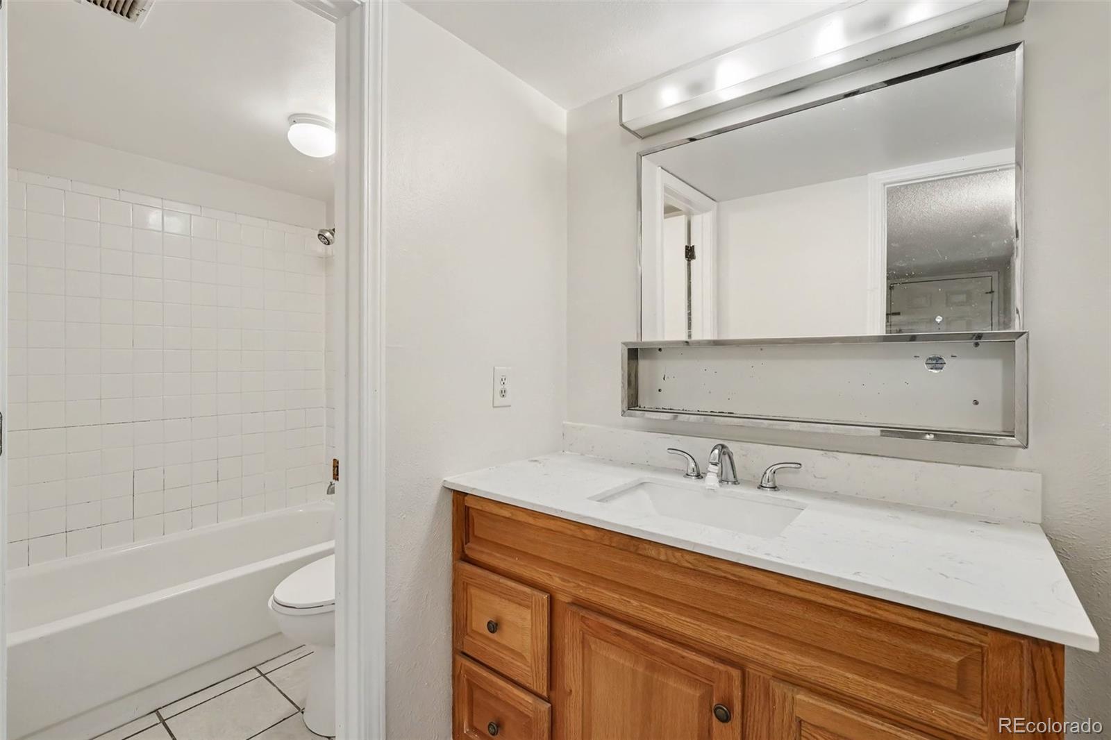 MLS Image #11 for 7665 e eastman avenue,denver, Colorado