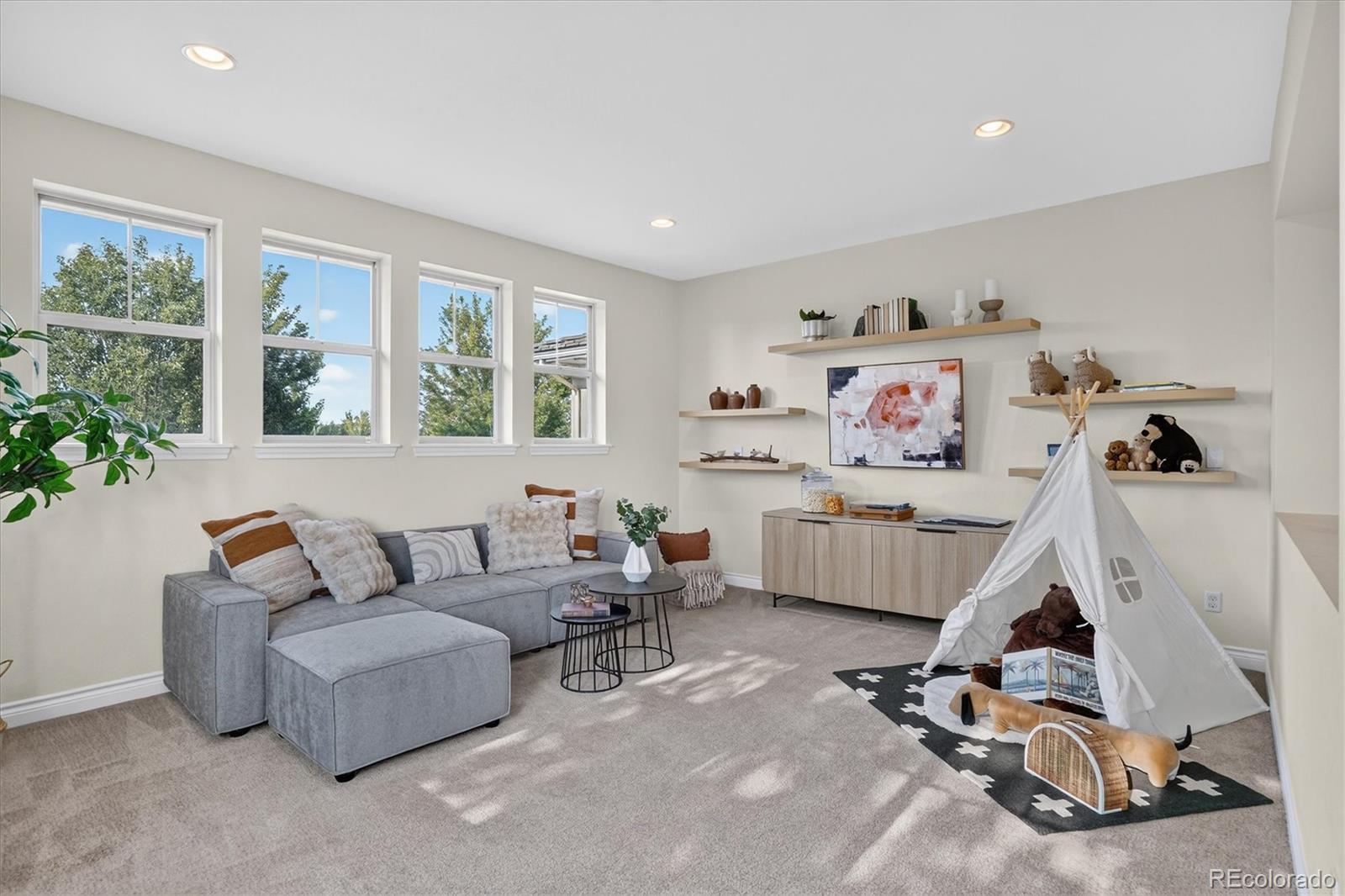 MLS Image #28 for 8576 e 35th avenue,denver, Colorado