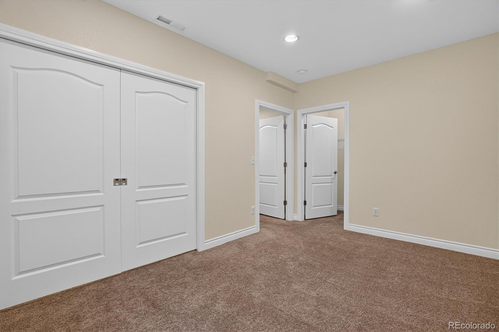 MLS Image #39 for 8576 e 35th avenue,denver, Colorado