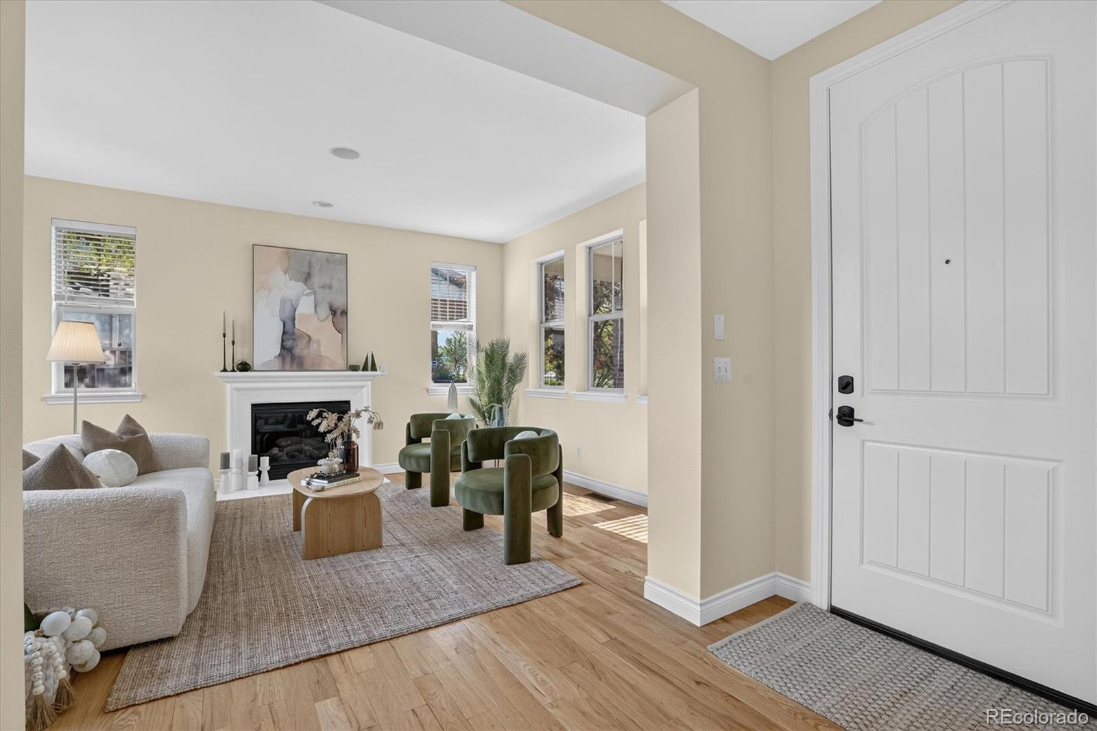 MLS Image #4 for 8576 e 35th avenue,denver, Colorado