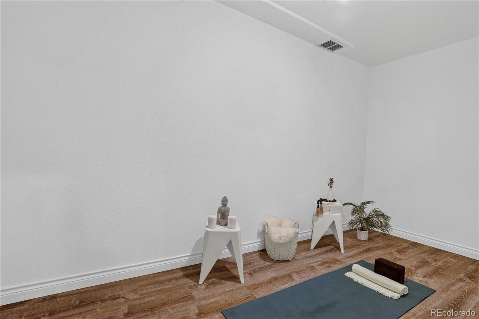 MLS Image #42 for 8576 e 35th avenue,denver, Colorado