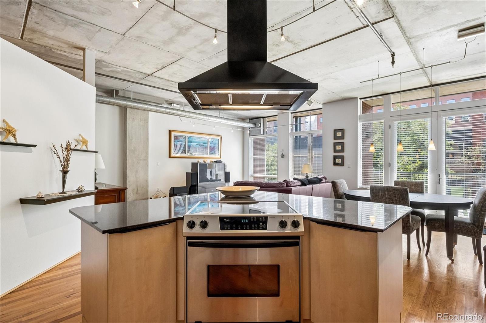 MLS Image #13 for 1499  blake street,denver, Colorado