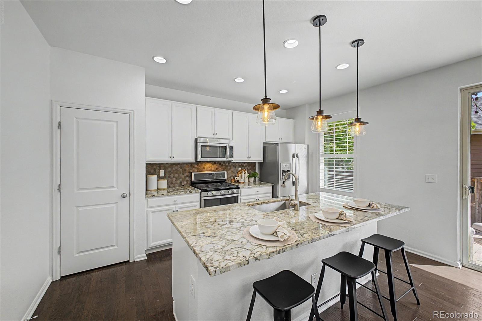 MLS Image #6 for 4928  akron street,denver, Colorado