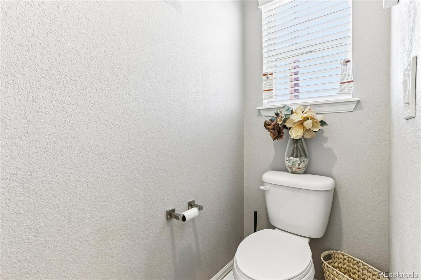 MLS Image #22 for 22537 e union circle,aurora, Colorado