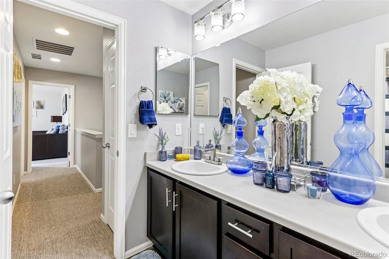 MLS Image #37 for 22537 e union circle,aurora, Colorado