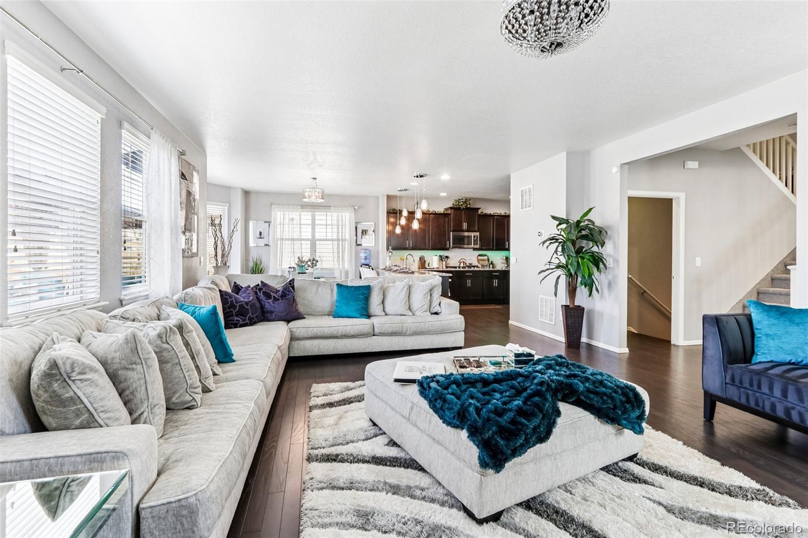 MLS Image #8 for 22537 e union circle,aurora, Colorado