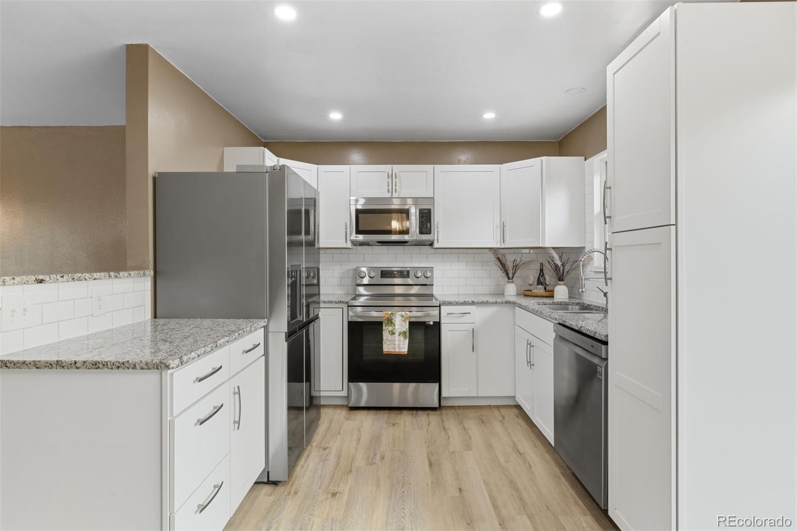 MLS Image #8 for 2035  fountain mesa road,fountain, Colorado