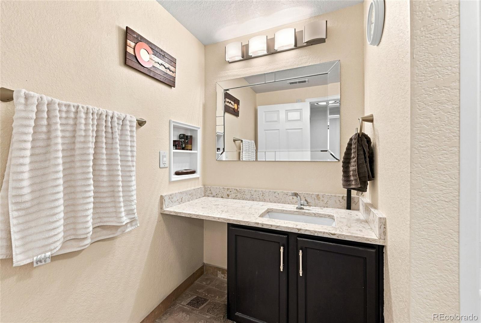 MLS Image #13 for 5723 n gibralter way,aurora, Colorado