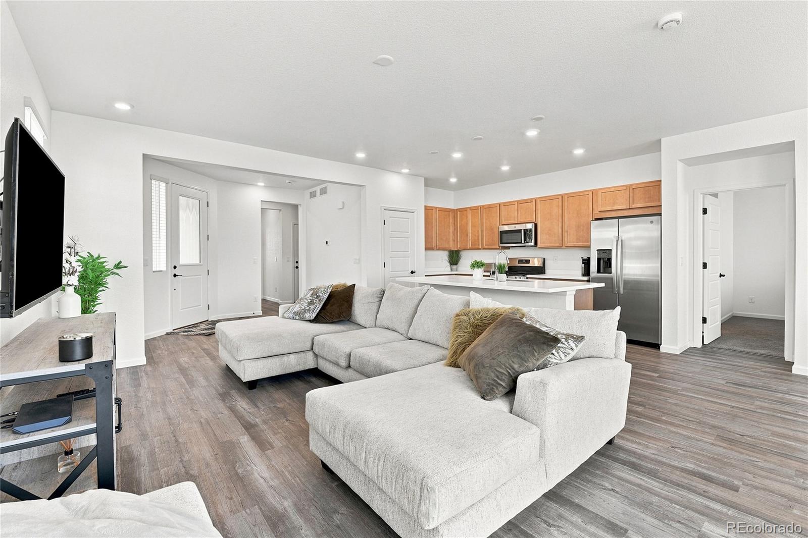 MLS Image #11 for 3471 n buchanan way,aurora, Colorado
