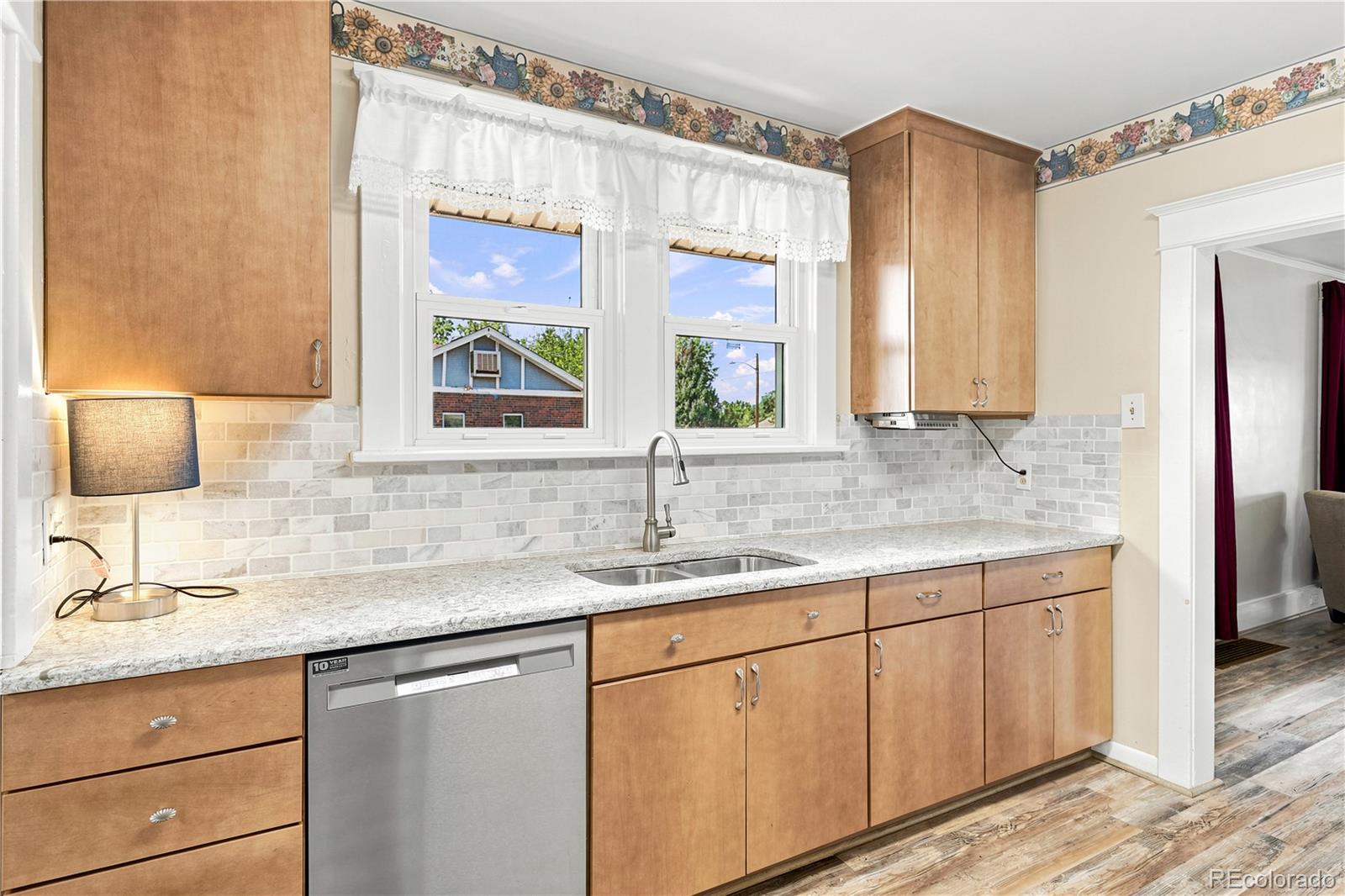 MLS Image #10 for 2824 s logan street,englewood, Colorado