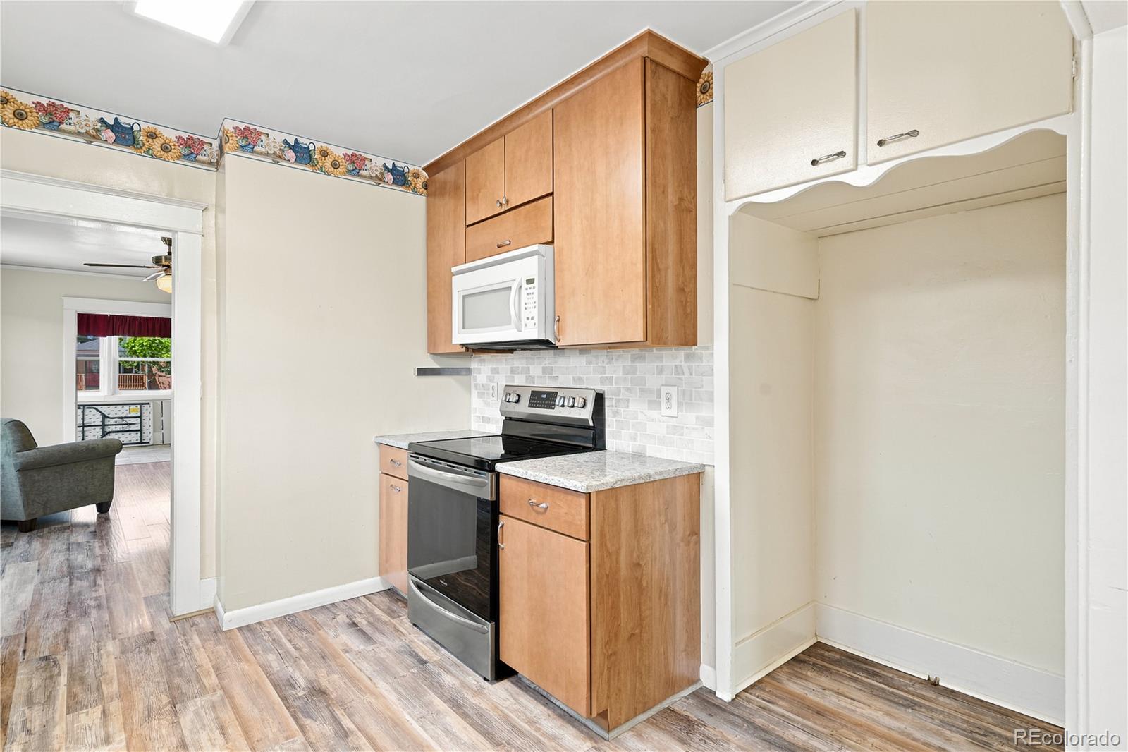 MLS Image #11 for 2824 s logan street,englewood, Colorado