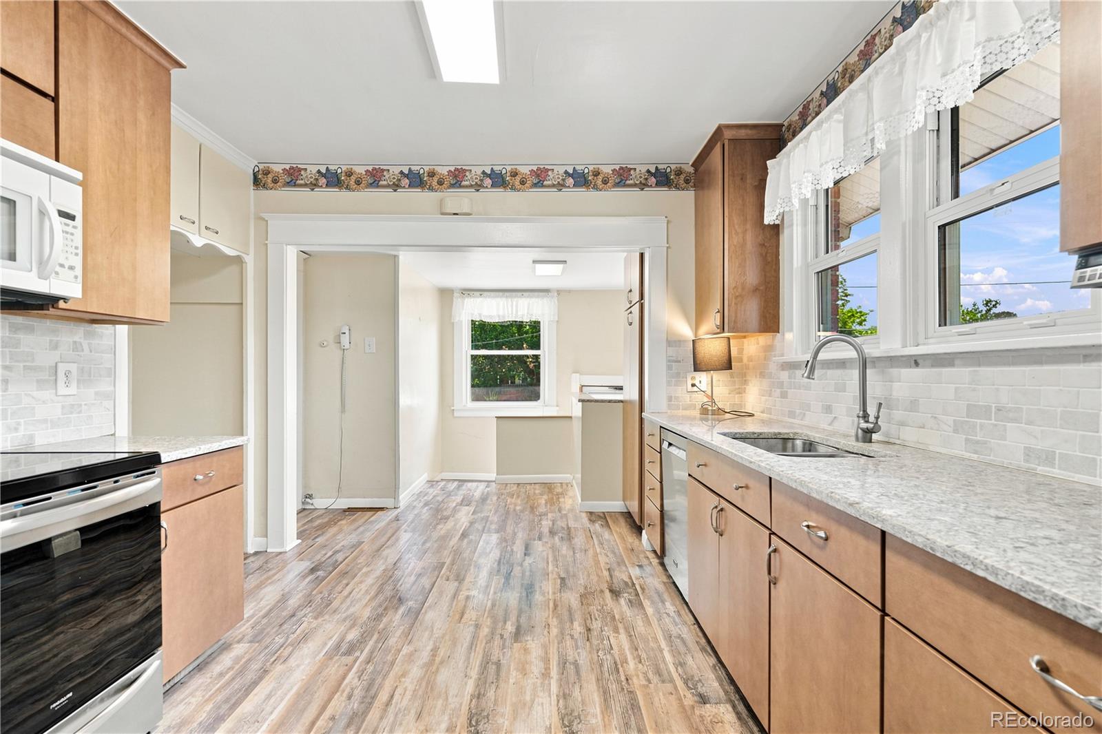 MLS Image #13 for 2824 s logan street,englewood, Colorado