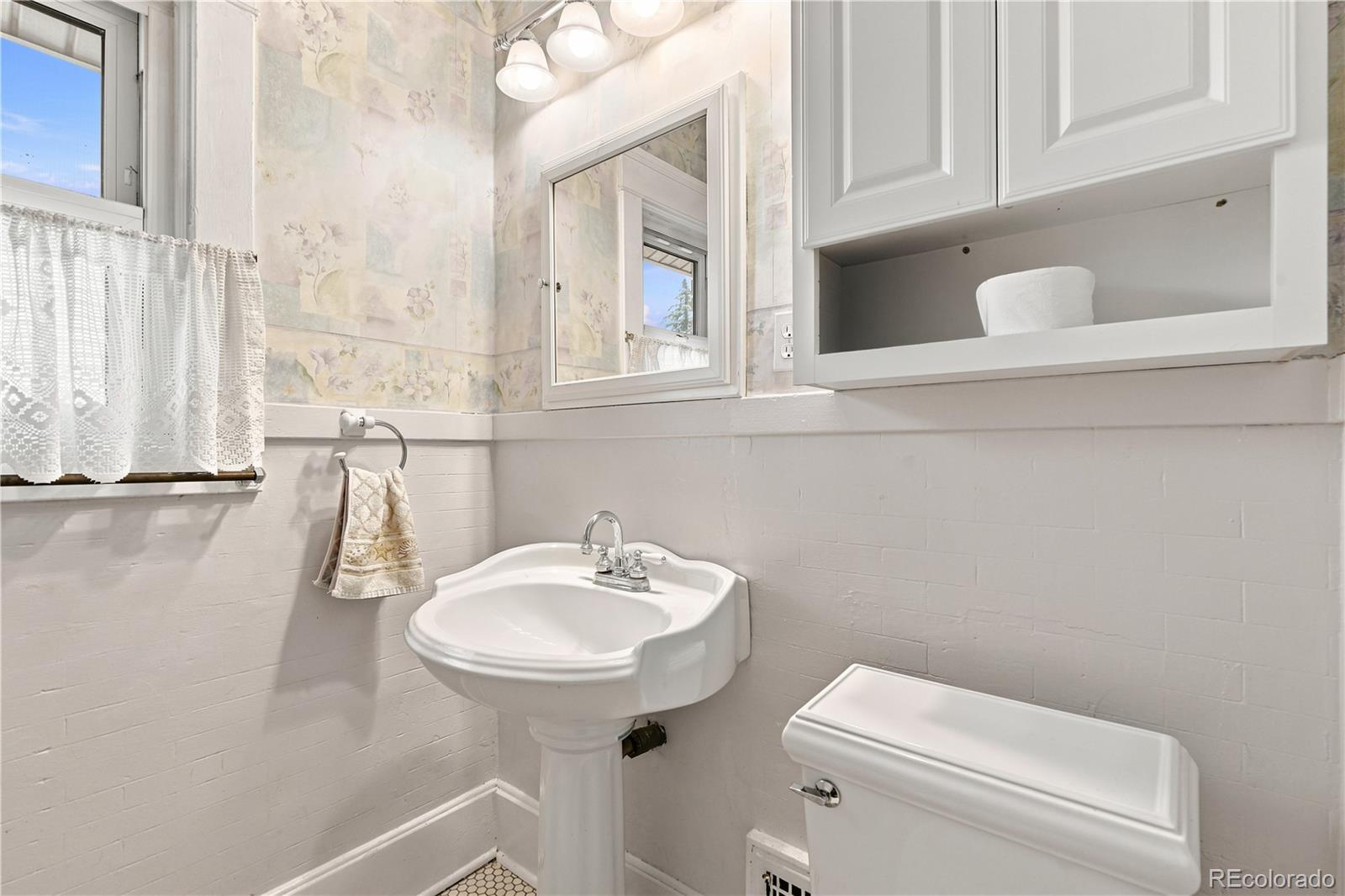 MLS Image #26 for 2824 s logan street,englewood, Colorado