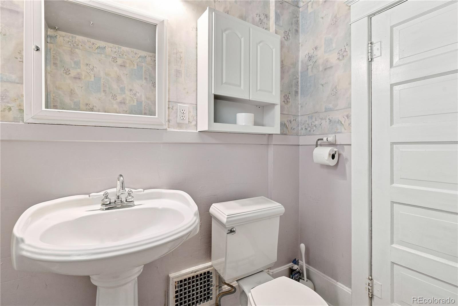 MLS Image #27 for 2824 s logan street,englewood, Colorado