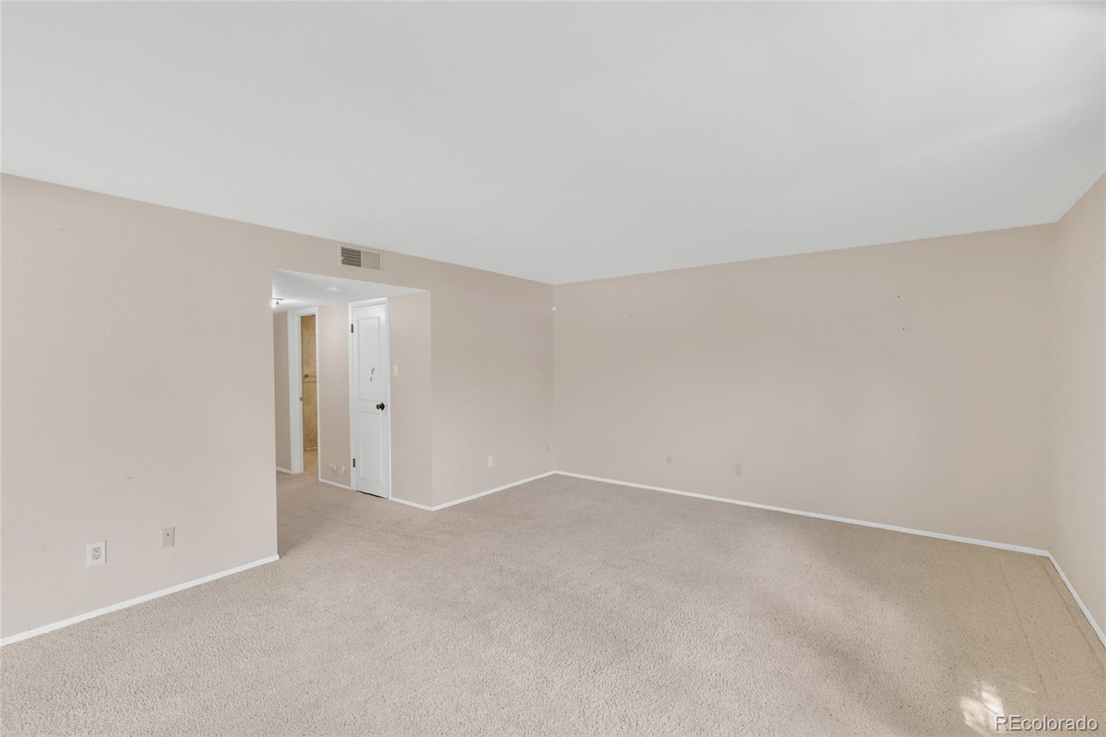 MLS Image #11 for 3511 s hillcrest drive,denver, Colorado