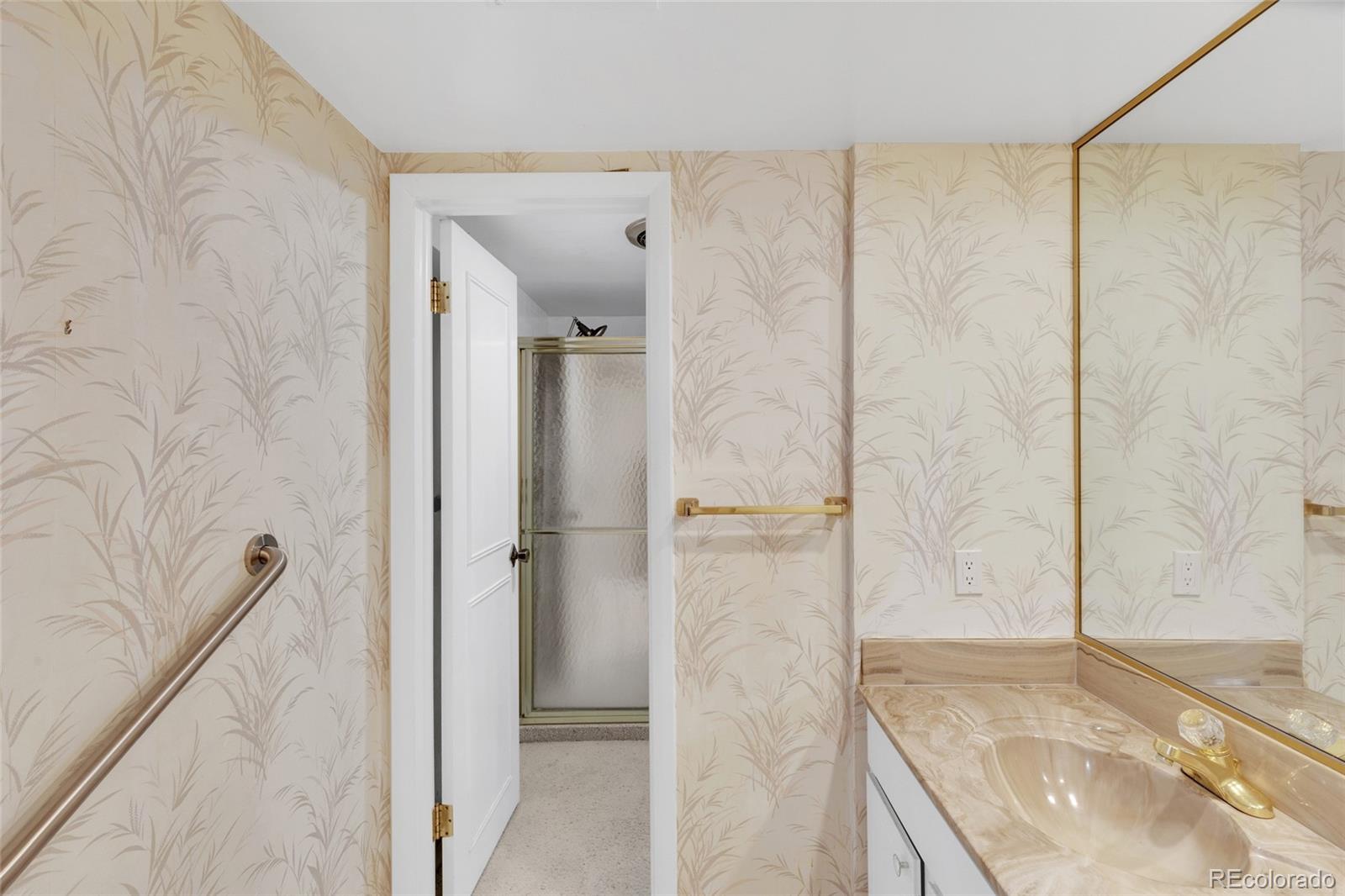 MLS Image #16 for 3511 s hillcrest drive,denver, Colorado