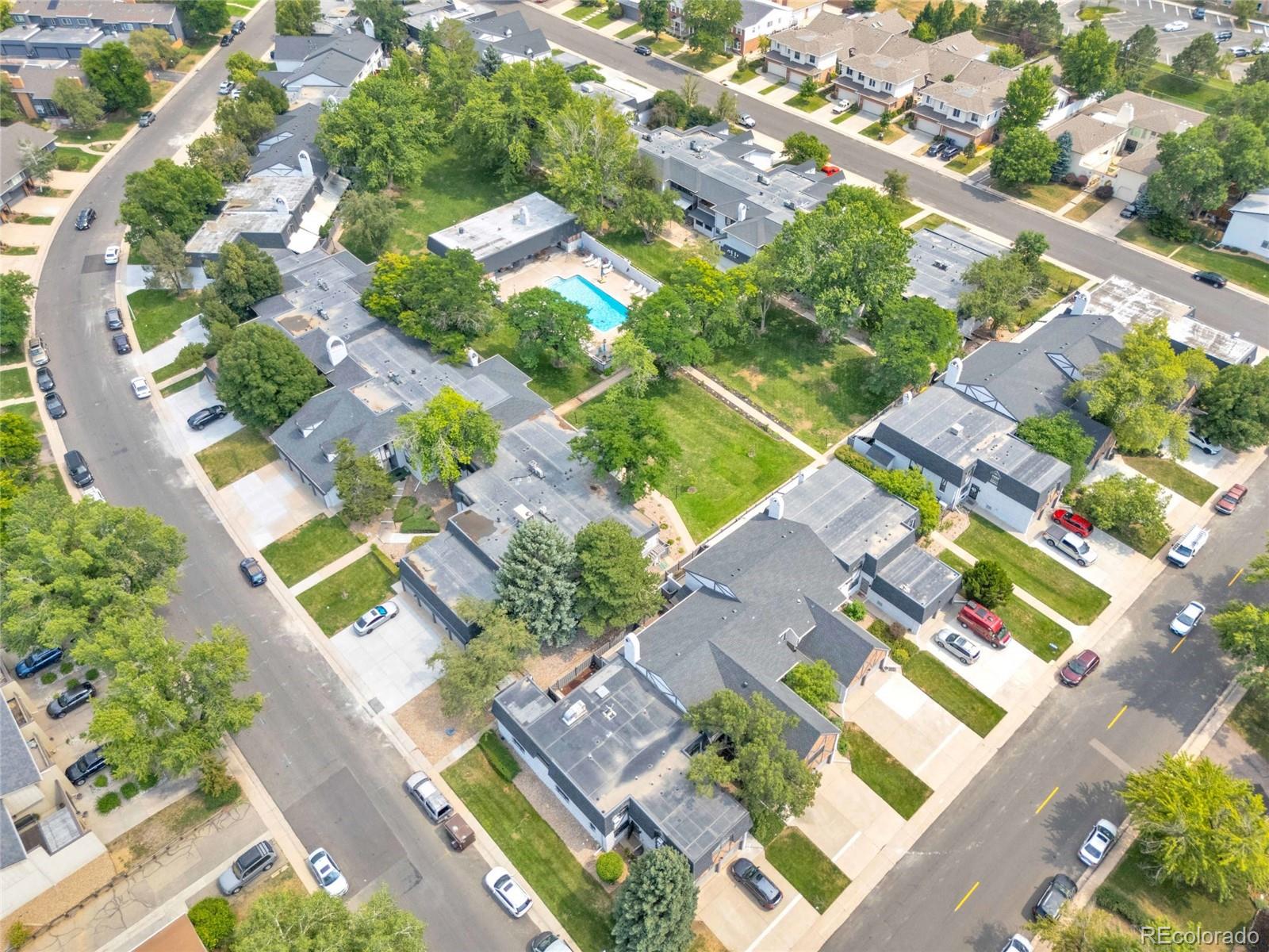 MLS Image #37 for 3511 s hillcrest drive,denver, Colorado