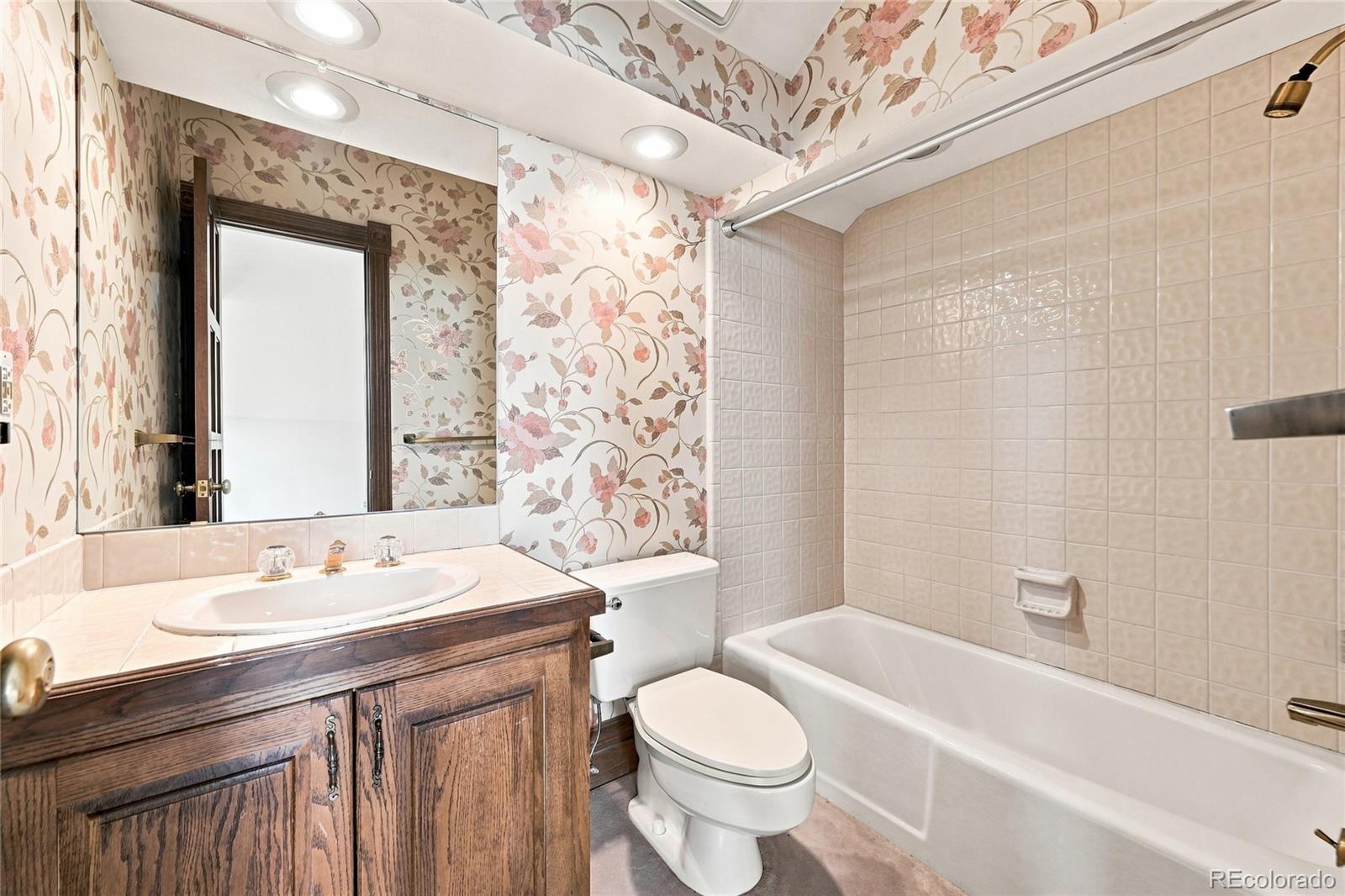 MLS Image #22 for 2411 e cedar avenue,denver, Colorado