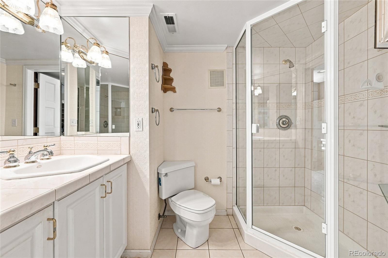 MLS Image #38 for 2411 e cedar avenue,denver, Colorado