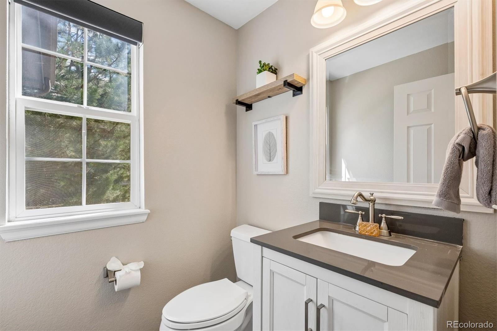MLS Image #11 for 22534 e frost place,aurora, Colorado