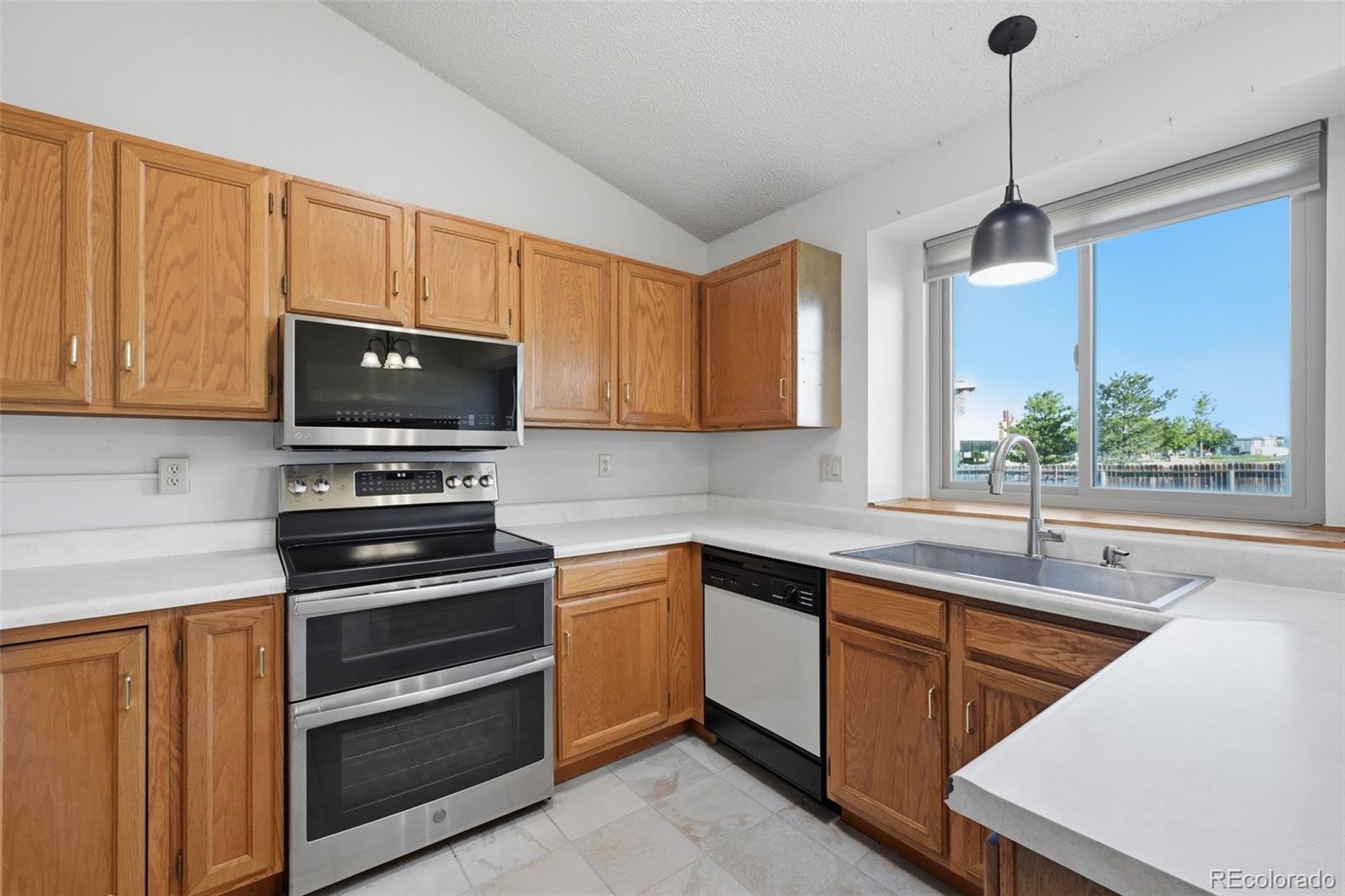 MLS Image #13 for 2550  norwich drive,colorado springs, Colorado